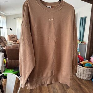 Nike women’s Tan Crewneck Sweater